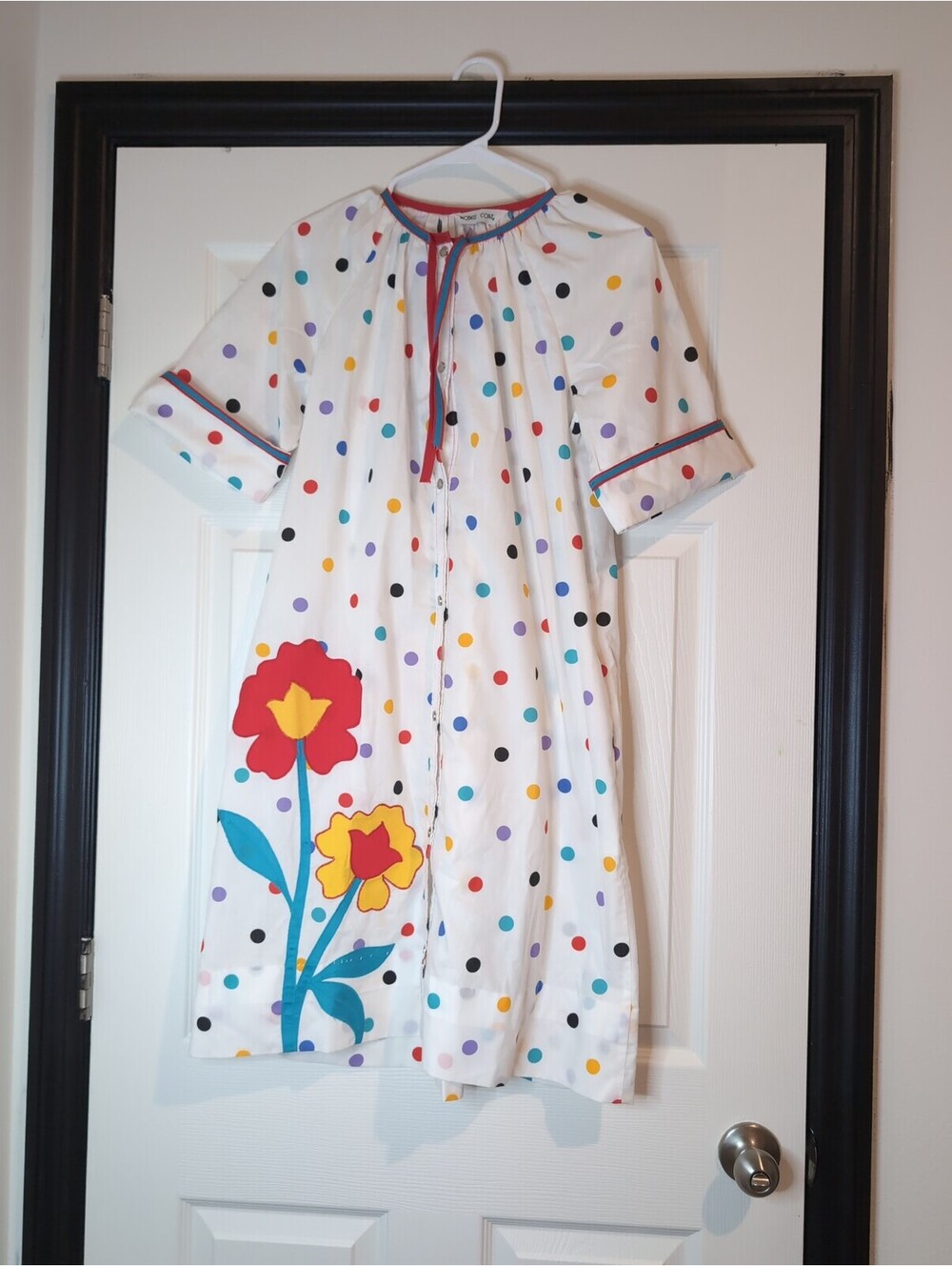 Large/XL vintage polka dot models coat/robe